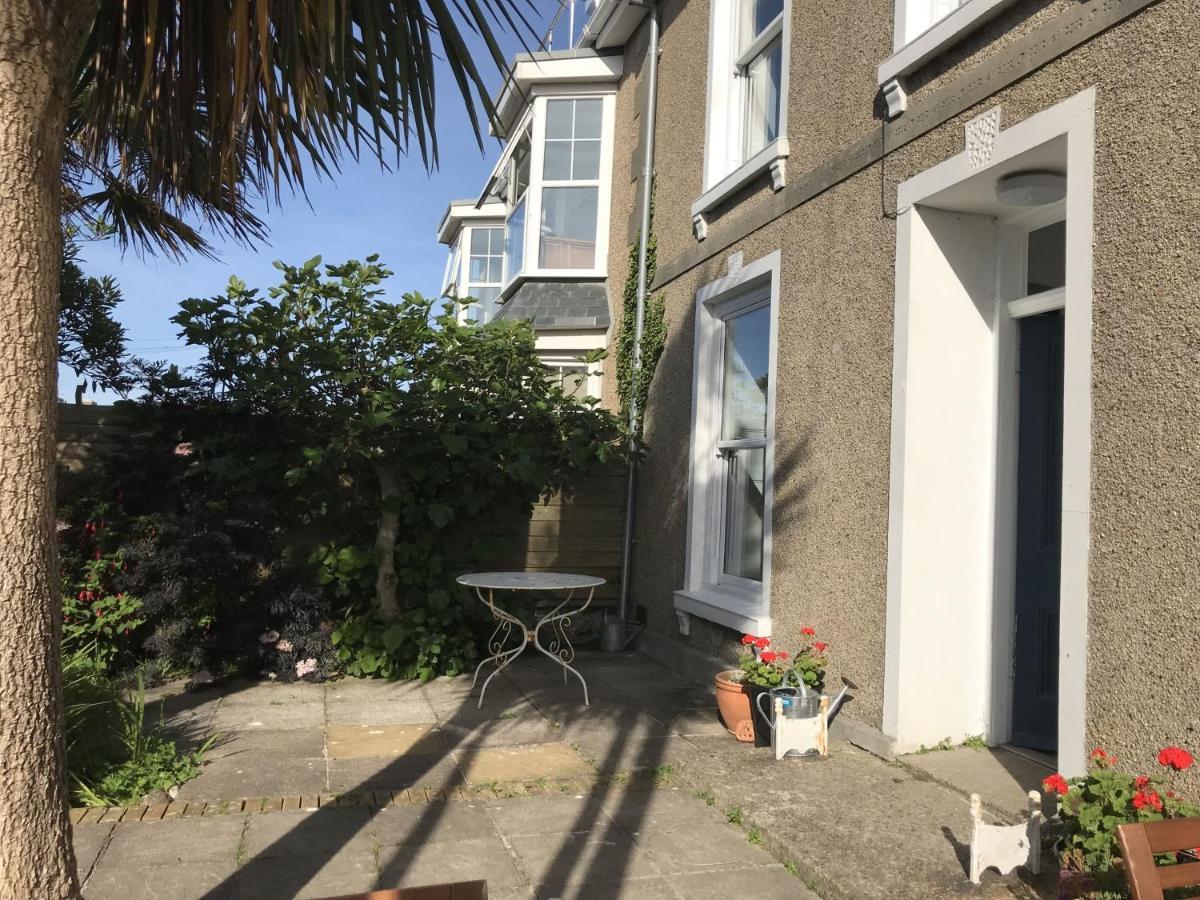 Porth House, With South Facing Courtyard Garden! Villa St Ives  Exterior photo